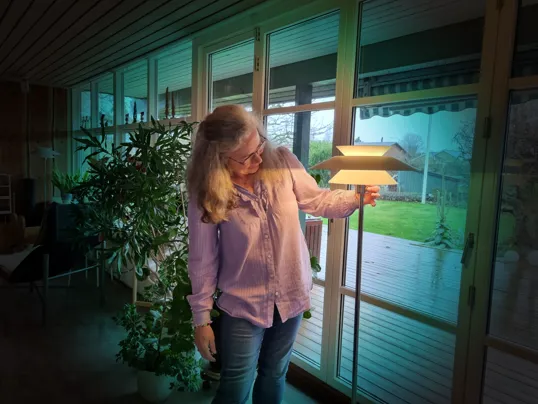 Test Buy Electricity Herofoto 4032X3024px